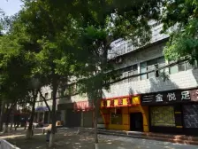 此房源东西通透中间楼层,离万辉只有一步之遥