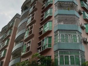 碧湖豪庭带小区管理楼梯低层户型格局方正