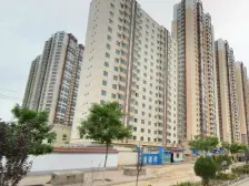 近大润发3室2厅东南北向,户型方正,公摊小,采光好