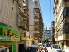 西关 南关 正宁路 框架 有院 子 出行方便