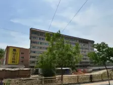 黄河北楼梯房, 前后无遮挡,光线好,交通方便