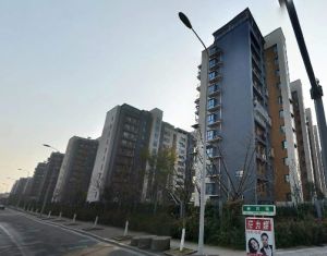 书香苑小区,户型方正,南北露台,通风,采光好