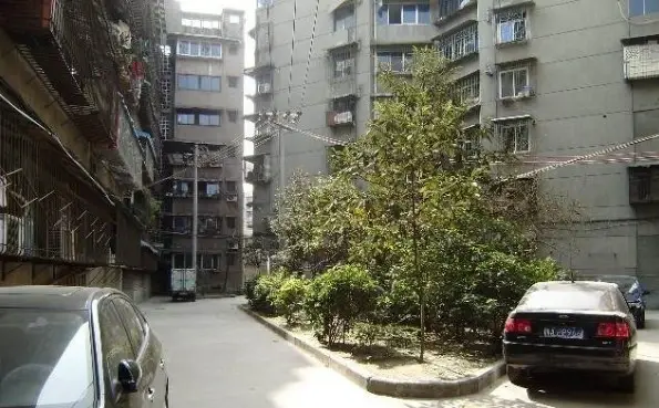 成商宿舍实景图