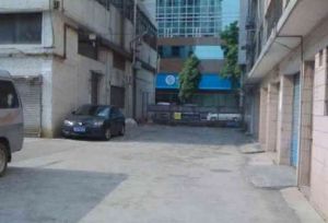 府又花园三房全新装修全屋柚木地板向正南满五唯一