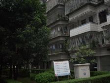 金梭花园 3室2厅 南 北