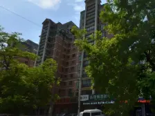 房屋东西朝向户型方正采光好中间楼层花园式小区