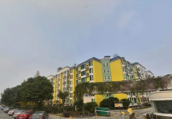 小区相关图