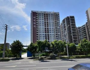 柳岸阳光3室2厅东北