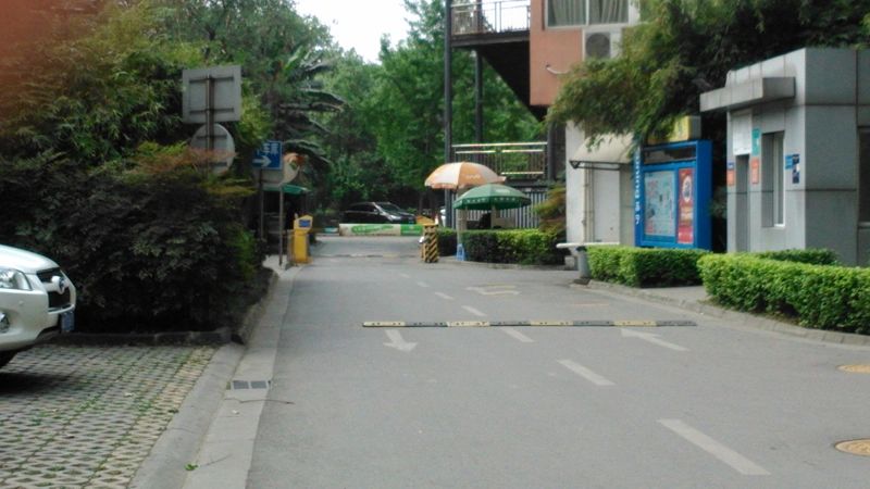 小区相关图
