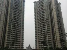 过五年 精装修 南向望花园四房 户型方正