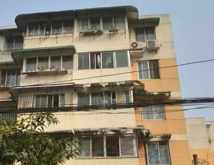 顺江新苑A区3室1厅西南
