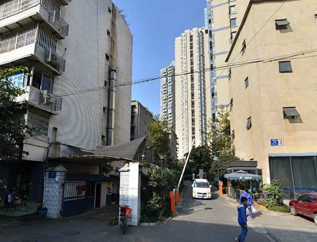 小区相关图
