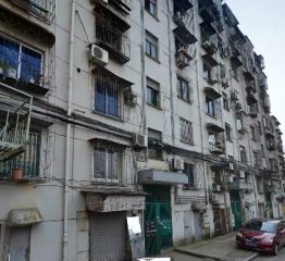 鼓楼月湖板块,一线湖景房,精装修,空置,诚心出售!