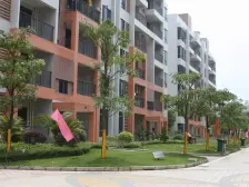 小区环境优美,离地铁口200米,生活便利