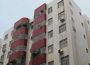 三面采光,格局方正,采光通风好,小区安静舒适