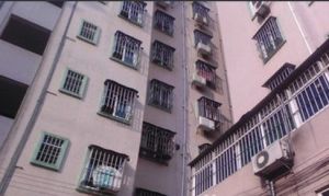 地铁口钟楼公园站旁,信德楼,低楼层,包1个有证车位