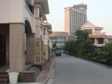 南向独栋大别墅花园方正采光通风好