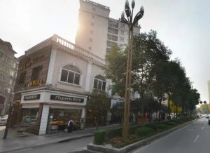 工行家属院3室2厅东南