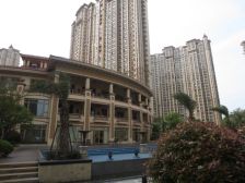 近中创婚房精装未住人 好楼层 小三房有车位