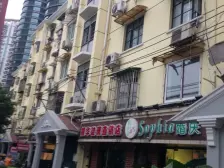 户型方正大,有阳台,高区房源,采光通风效果好