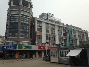 永通花园边户采光好,有个地面车库16平方。