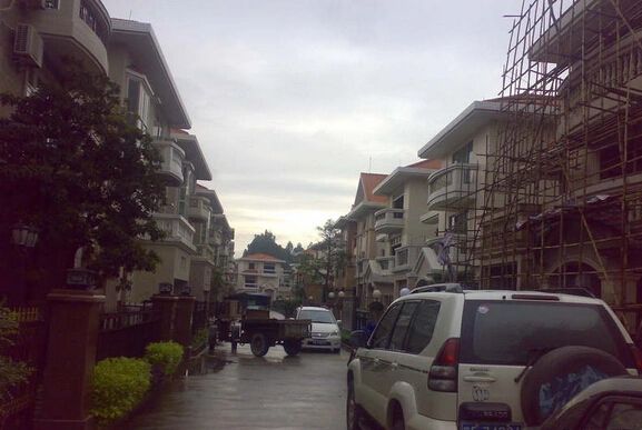 小区相关图