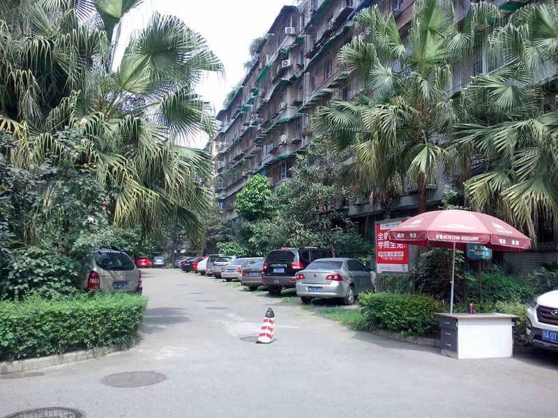 小区相关图
