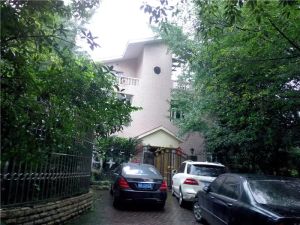 天府花园 3室1厅 南