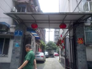 玉虹巷2号2室1厅东南