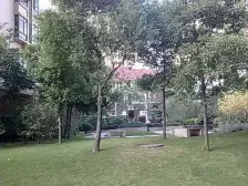 户型方正 坐北向南 带摩托车房 岭南天地