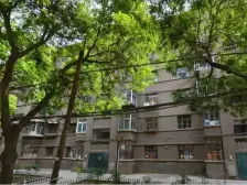 此房满五,产权清晰,看房方便户型方正采光佳