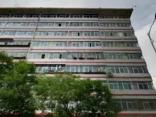 肺科医院西侧 一室一厅 精装修 拎包入住 总价低