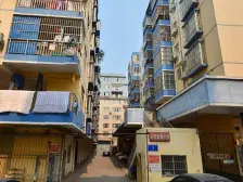 步梯房公摊面积小 近金象大道4号线C站