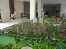 稀有嚎装四层大别墅,三面大院子,一线临湖,证齐税低