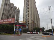 中上好楼层,三朝阳方正户型,采光全天,房东诚心出售