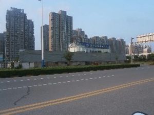 此房满五年,房子保养的很好,户理,型合采光好