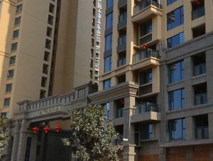建发中央鹭洲4室1厅南