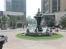 高品质小区纯人车分流,两梯三户户型方正南北通