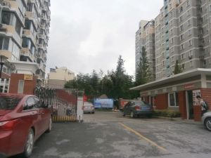 东大公寓精装两房总价低