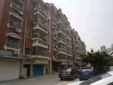 虹丰花园小区 4室2厅 小区环境 干净舒适 适合居住