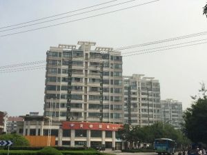 此房所在楼层一梯2户,户型格局方正规整,带阳台