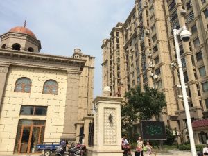 诚心出售,户型好,精装四房,拎包入住