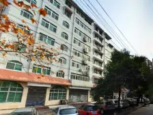 CBD江边金安奥园金丝楠木装修带两个大露台和车位