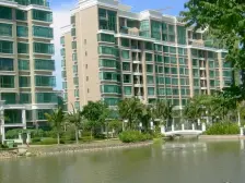 新一高旁边步梯三房,简单装修,50+随时看房