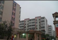 化纤西区,中间楼层,正规两居室看房方便