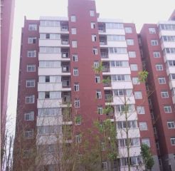 大学南郡大三房出门地铁口中间楼层采光充足业主诚售