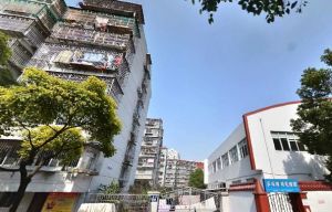 彩虹四季金穗花园5楼采光好,精装修可拎包入住