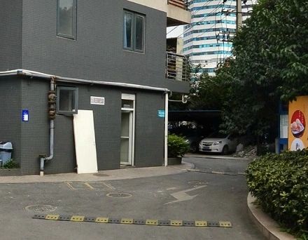 小区相关图