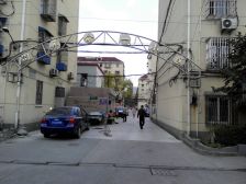 俞一小区1室1厅南