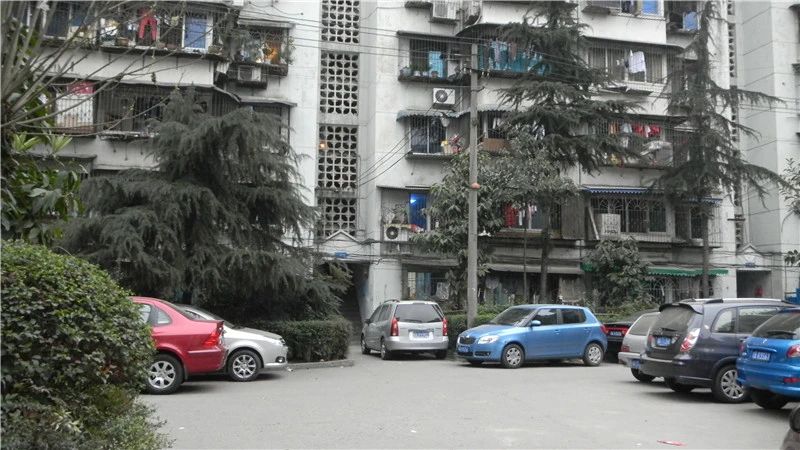 小区相关图